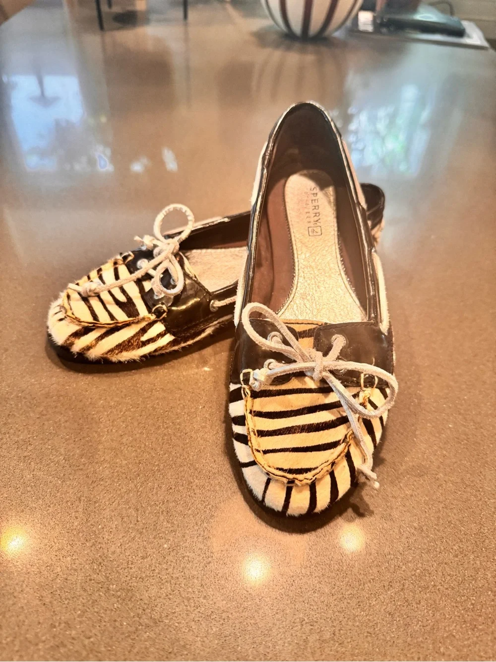 Sperry Zebra-Print Moccasins/Loafers in Black & White with Tie sz 7
